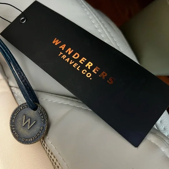 Wanderers Travel Co Letizia Leather Crossbody Bag in Azzurra Teal with Wallet - Picture 5 of 7